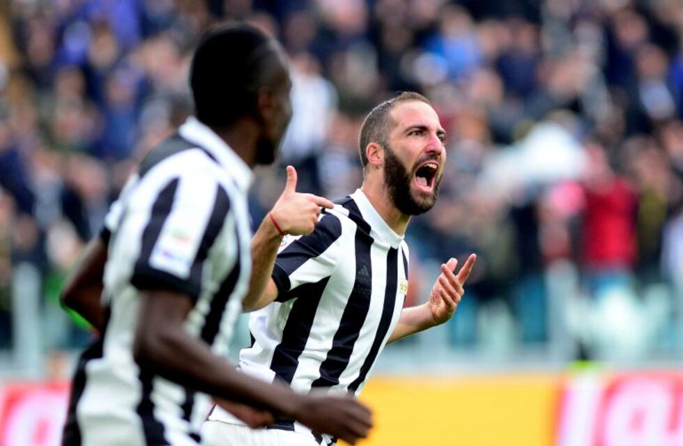 Higuaín marcó en el triunfo de Juventus, que se acercó a la punta