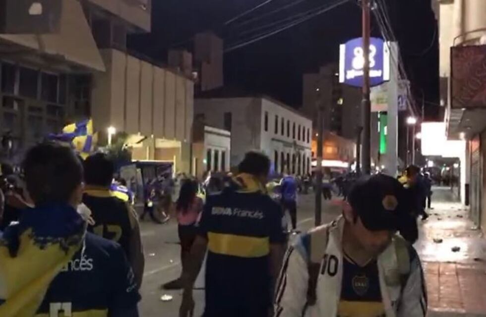 Denuncian saqueo de un kiosco y represión en festejos de Boca