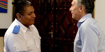 Macri recibirá al policía procesado y embargado por defender al turista en La Boca\u002E Foto: AFP\u002E