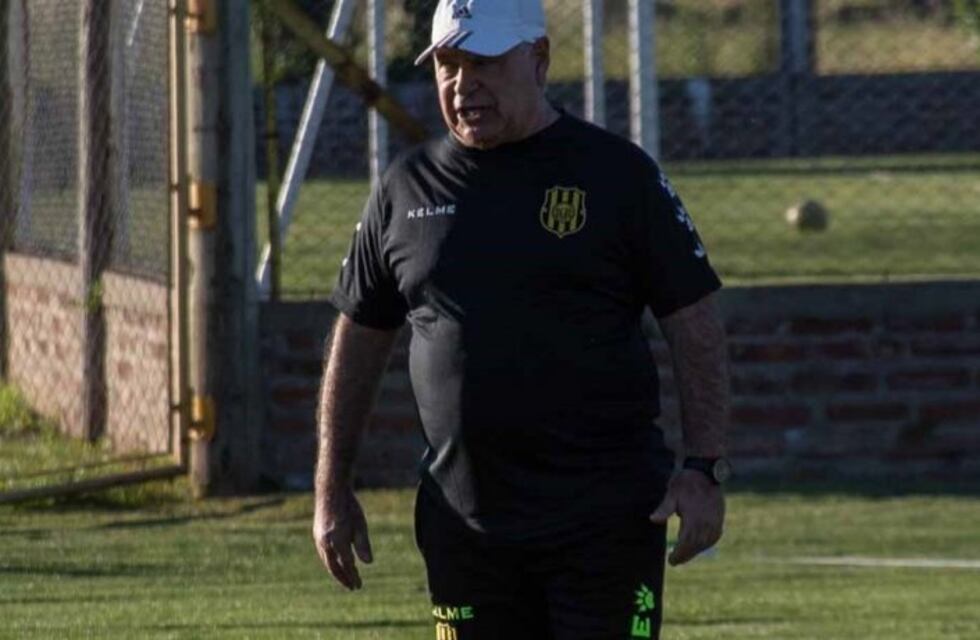 Se viene el clásico y Olimpo se quedó sin técnico