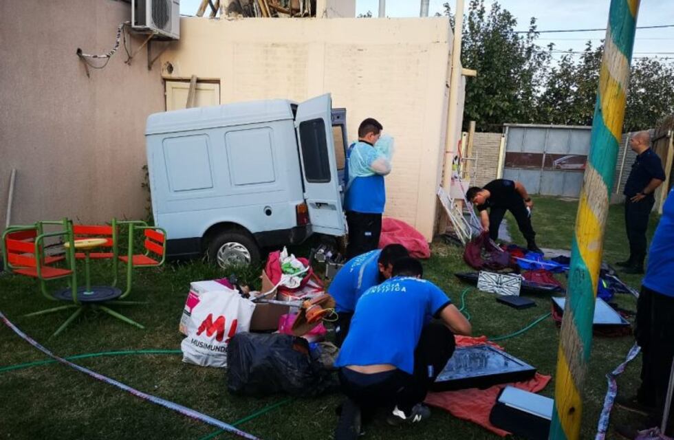 Encierran a una familia sanjuanina y le desmantelan la casa