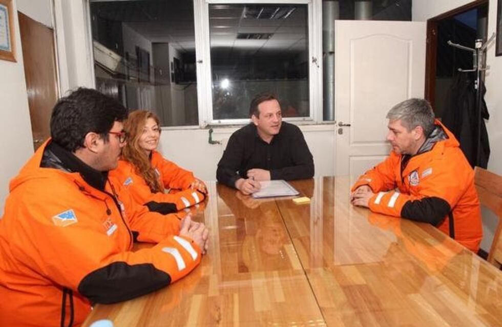 Gobierno lanzó operativo de seguridad con defensa civil en las escuelas de toda la provincia