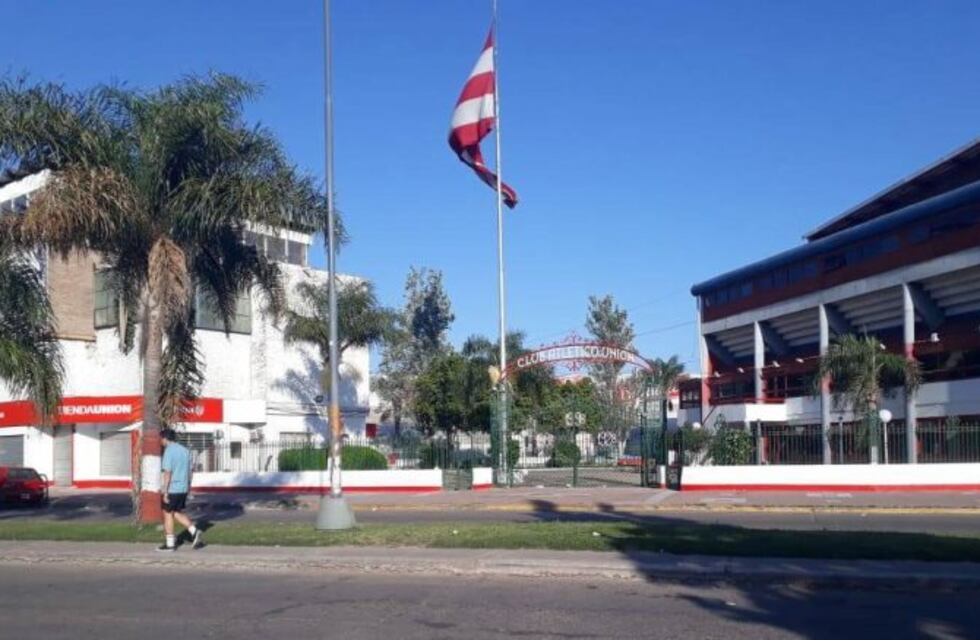 Un joven fue asesinado con cuatro disparos tras el partido de Unión