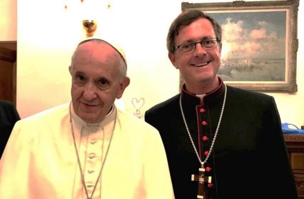 La celebración de la Primera Misa en territorio argentino se realiza a puertas cerradas