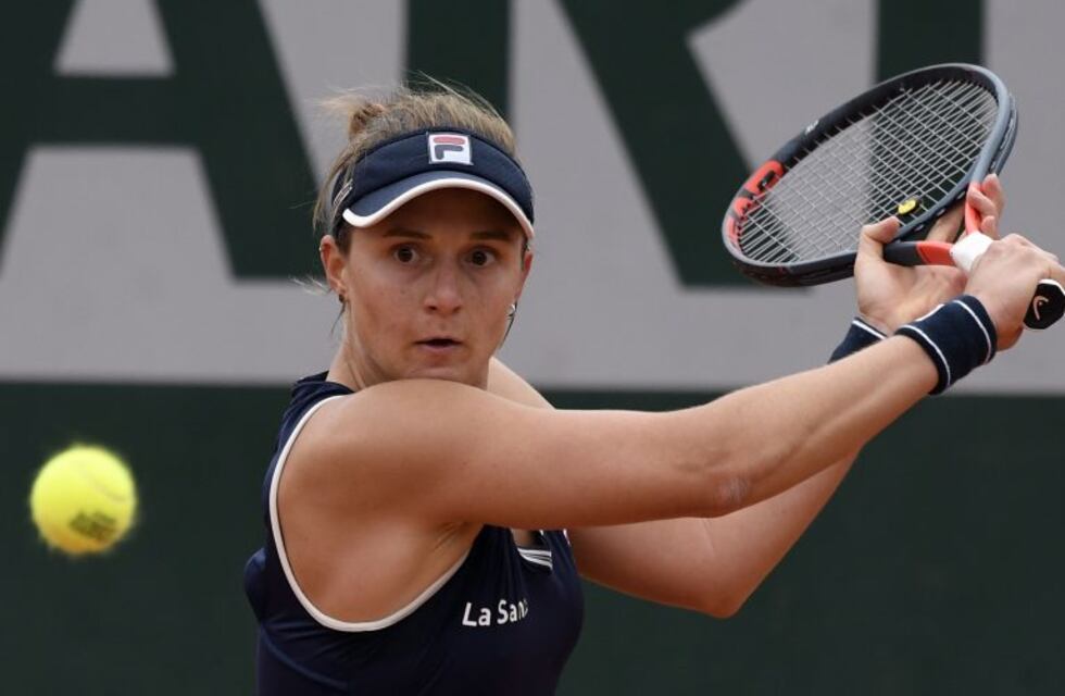 Nadia Podoroska venció a Anna Schmiedlova y avanzó a los octavos de Roland Garros