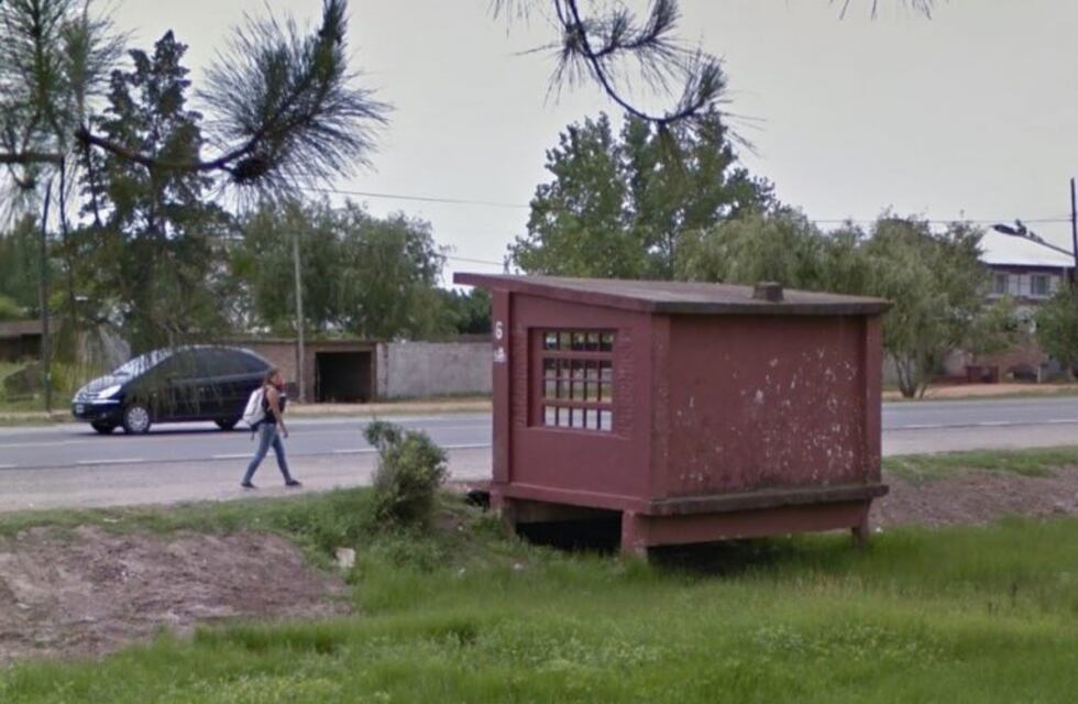 Policía rescató a un bebé que estaba muy cerca de la Ruta 9 y rodeado de perros