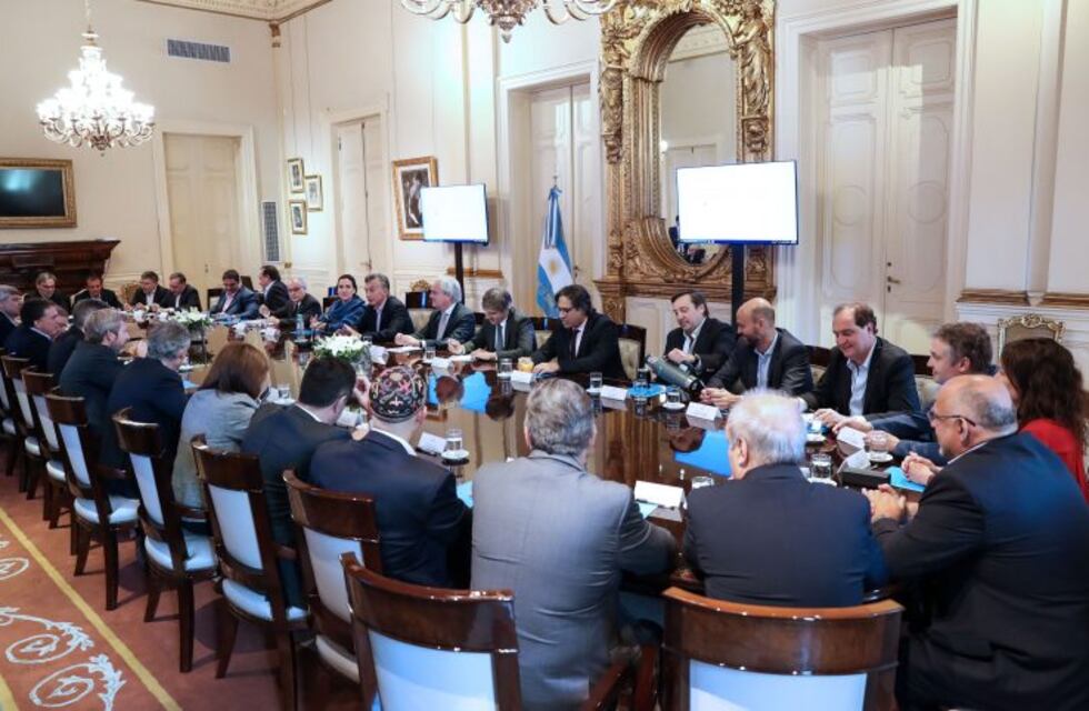 Reforma laboral: la oposición propone llevar la paridad de género al gabinete nacional