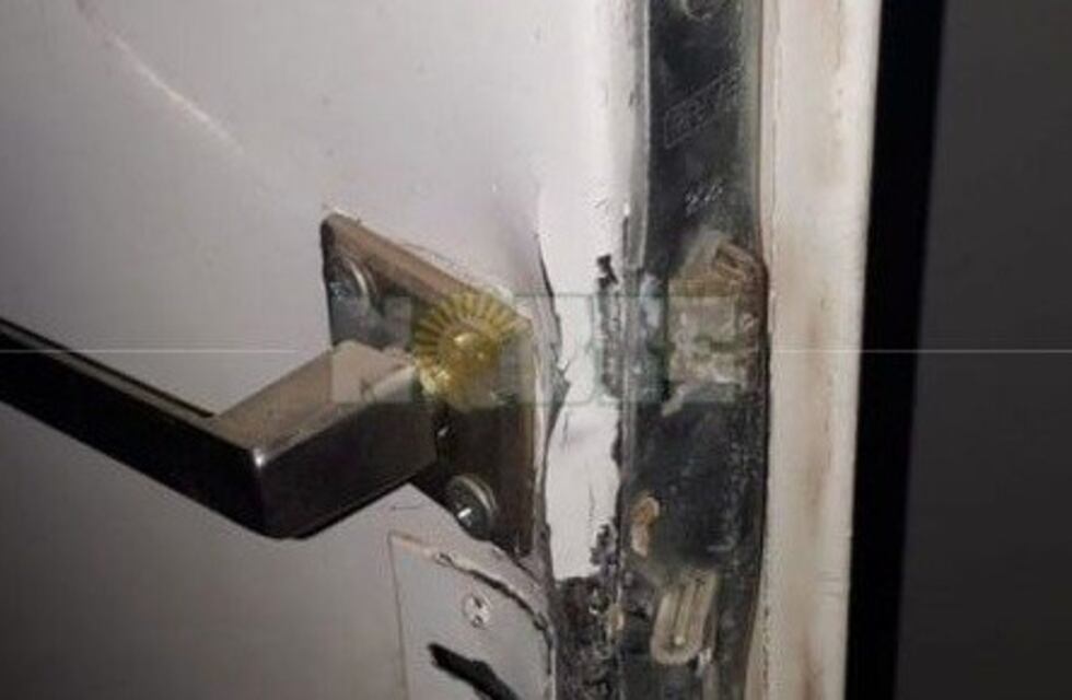 Usurpó una casa en Ramallo y lo quieren desalojar: "No me voy hasta que no venga Poletti"