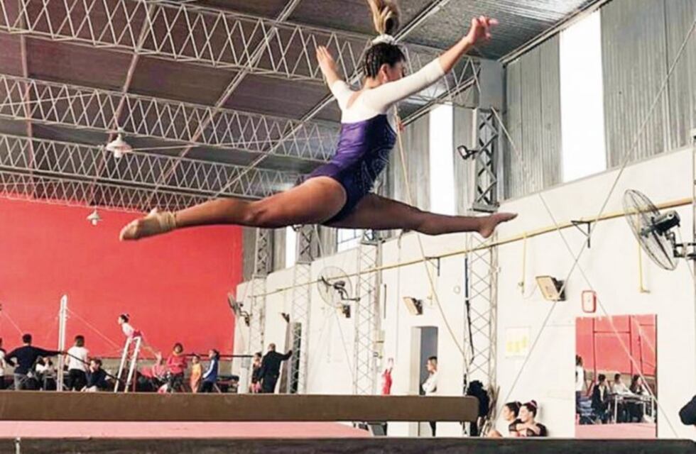 Muestra de fin de año de gimnasia artística en Carlos Paz