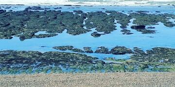 pueblito azul por Brenda Belén Caro