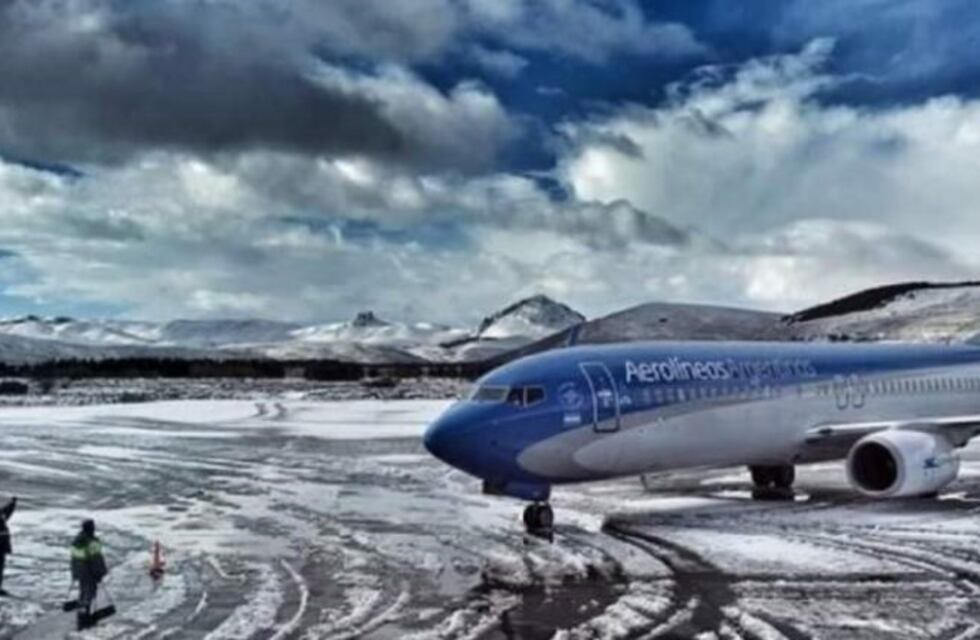 Operativo de prevención de formación de hielo en aeropuertos de la Patagonia