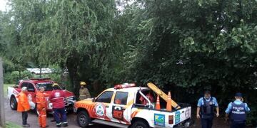 Trabajaron efectivos de la policía, bomberos y personal de defensa civil\u002E