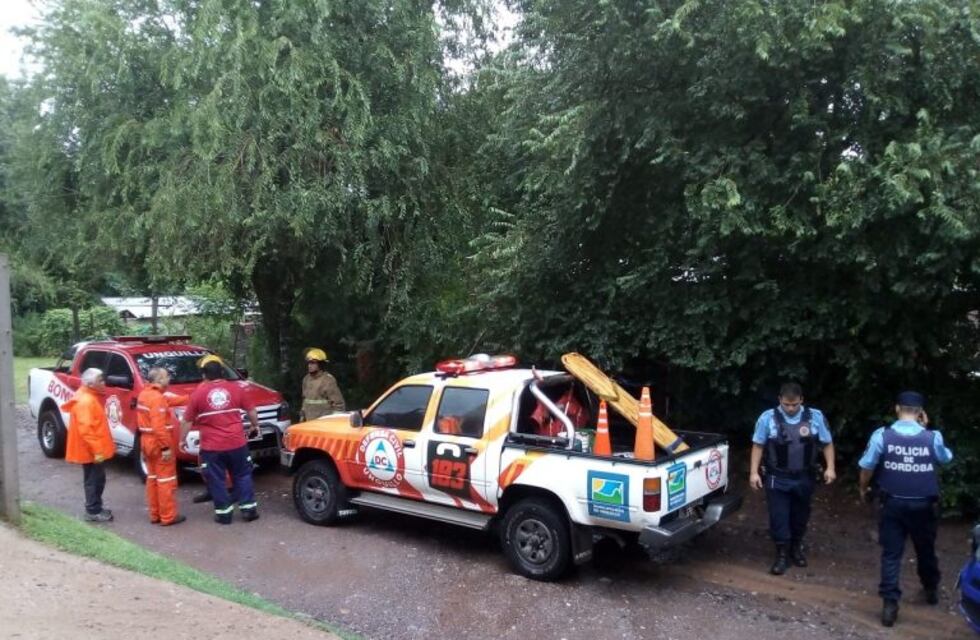Unquillo: se le cayó el techo y tuvo que autoevacuarse