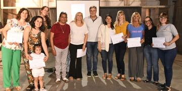Entregaron los certificados por completar el curso de lenguaje de señas argentinas (Prensa Municipalidad de Rafaela)