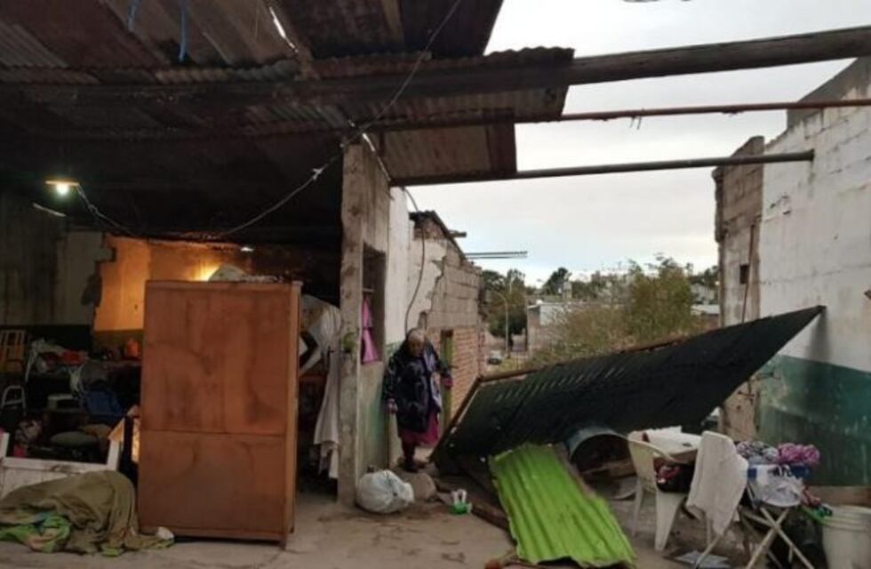 Ecos del viento en Córdoba: una familia se quedó sin casa
