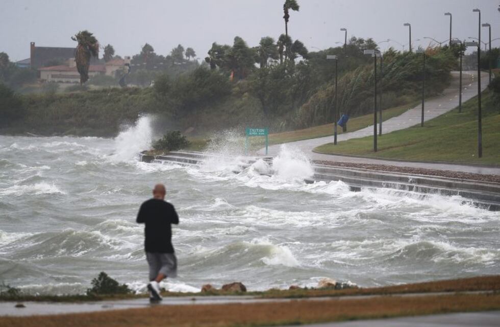 El Huracán Harvey llega a las costas de Estados Unidos