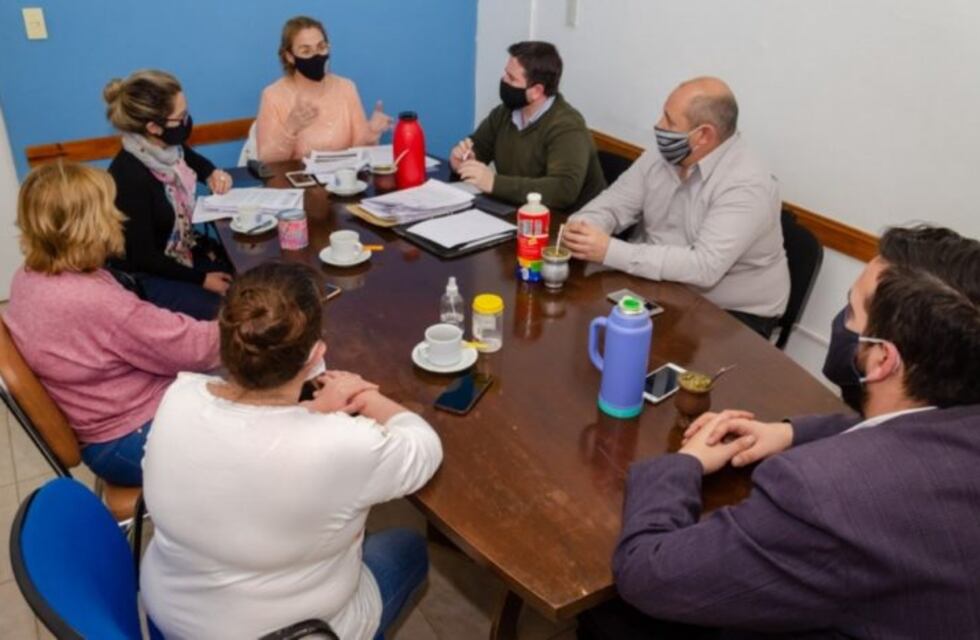 La Secretaria de Desarrollo Social Y Familia se reunió con concejales del Bloque "Arriba Rawson"