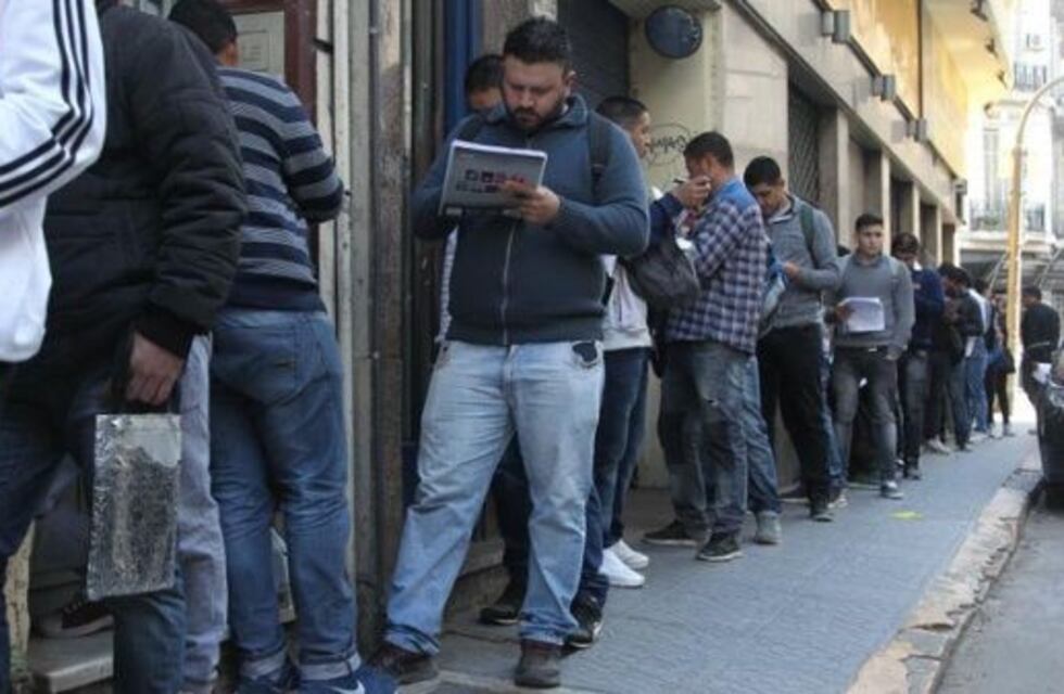 En noviembre cayó 1,4% interanual el total de trabajadores registrados