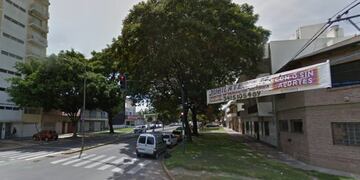 Los delincuentes siguieron a la víctima hacia la zona cercana a Tablada\u002E (Google Street View)