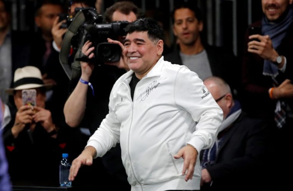 El emotivo encuentro de Maradona con su nuevo nieto