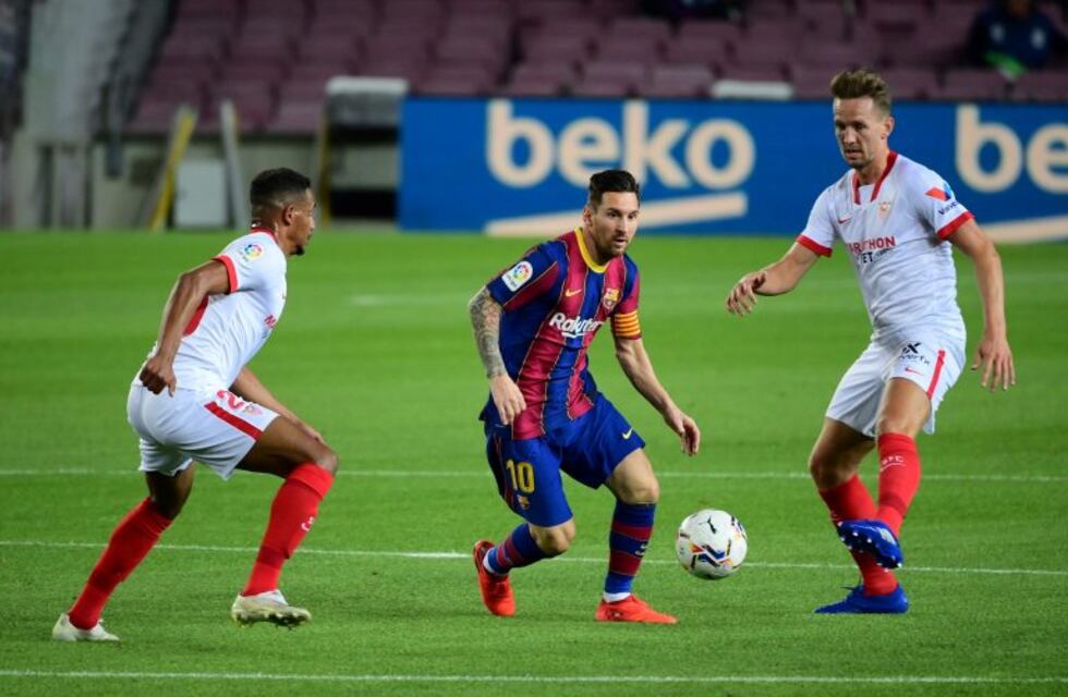 El lujo de Messi en el empate de Barcelona ante Sevilla