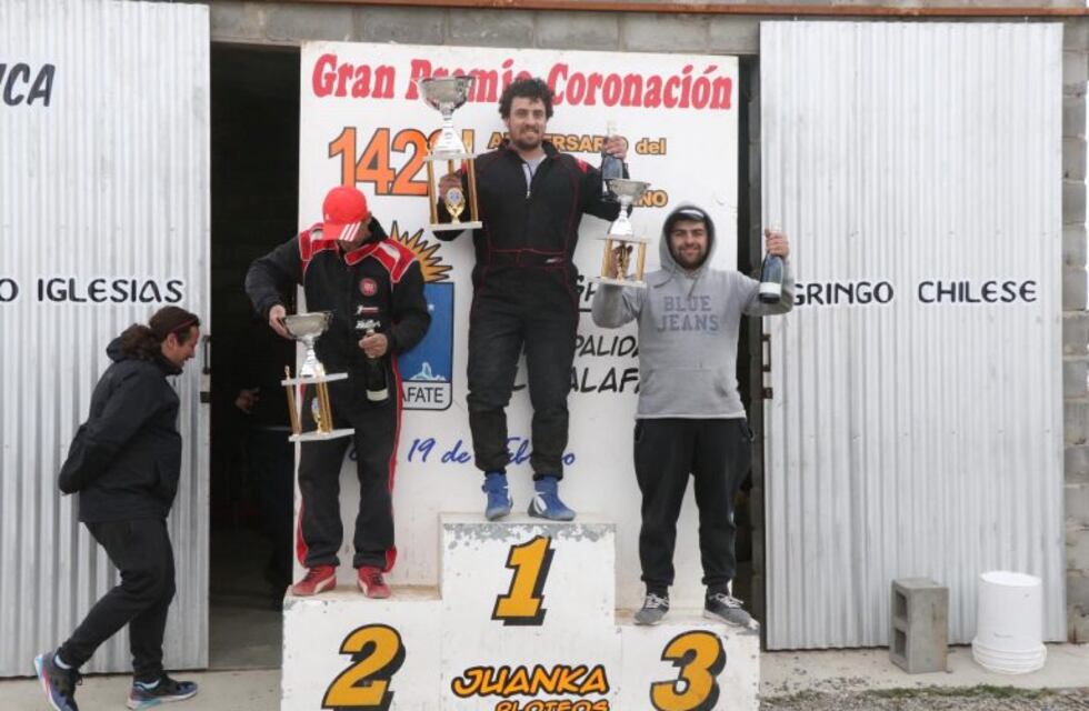 Domingo de carreras en el autódromo Municipal Enrique "Quique" Freile
