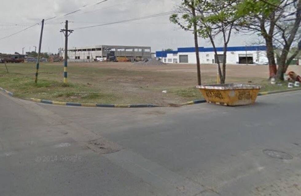 Abuela le indicaba cómo estacionar a su marido y terminó con una fractura expuesta