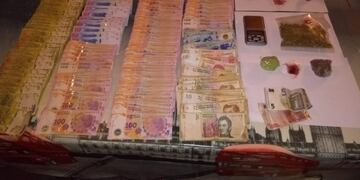 Personal de FPA detuvo a un joven peluquero con 200 dosis de marihuana, armas y dinero en efectivo\u002E (Foto: Twitter / FPA)\u002E