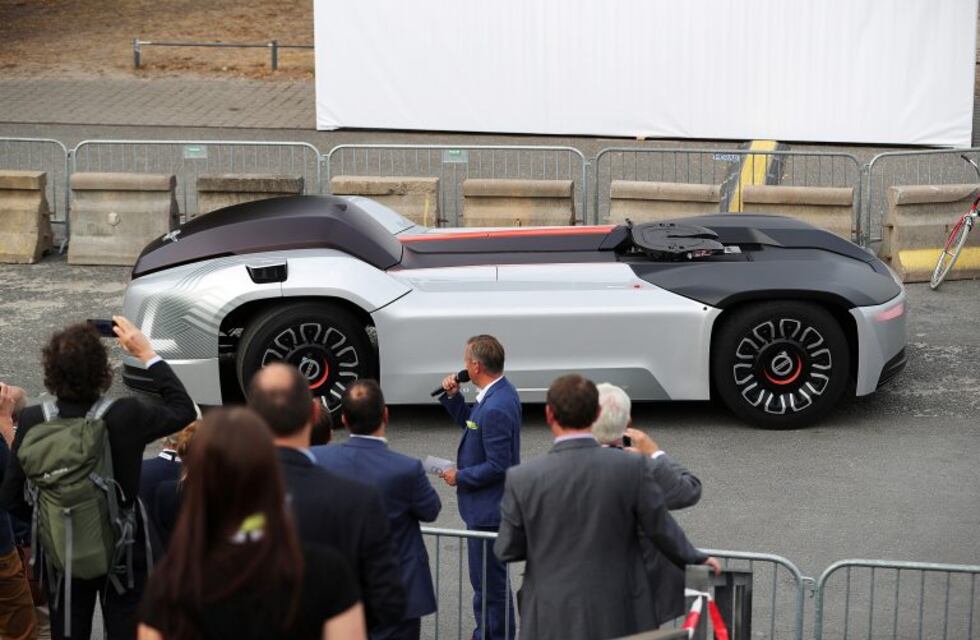 Presentaron un camión autónomo, eléctrico y sin cabina