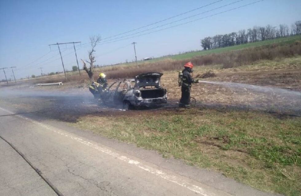 Se incendió un auto por usar el aire acondicionado