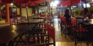 Un conocido restaurante de la Peatonal fue una vez más el blanco del accionar de los delincuentes\u002E