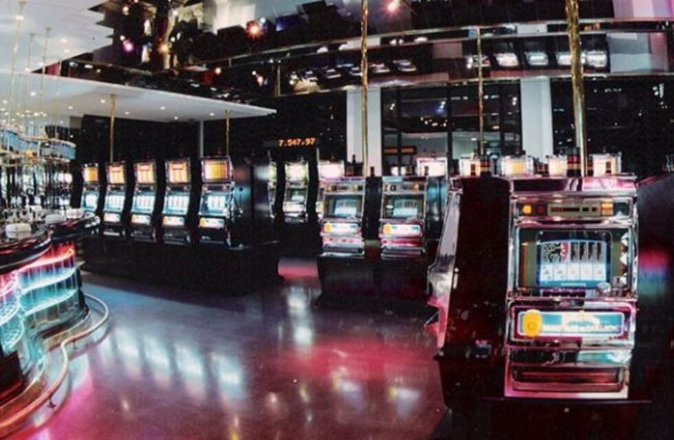 El gobernador de Río Negro confirmó que rescindirá el contrato del casino en Bariloche