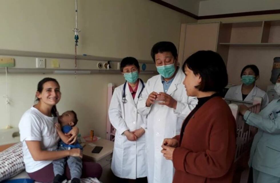 La mamá de Renzo Oliva dio detalles del tratamiento que llevan adelante en China