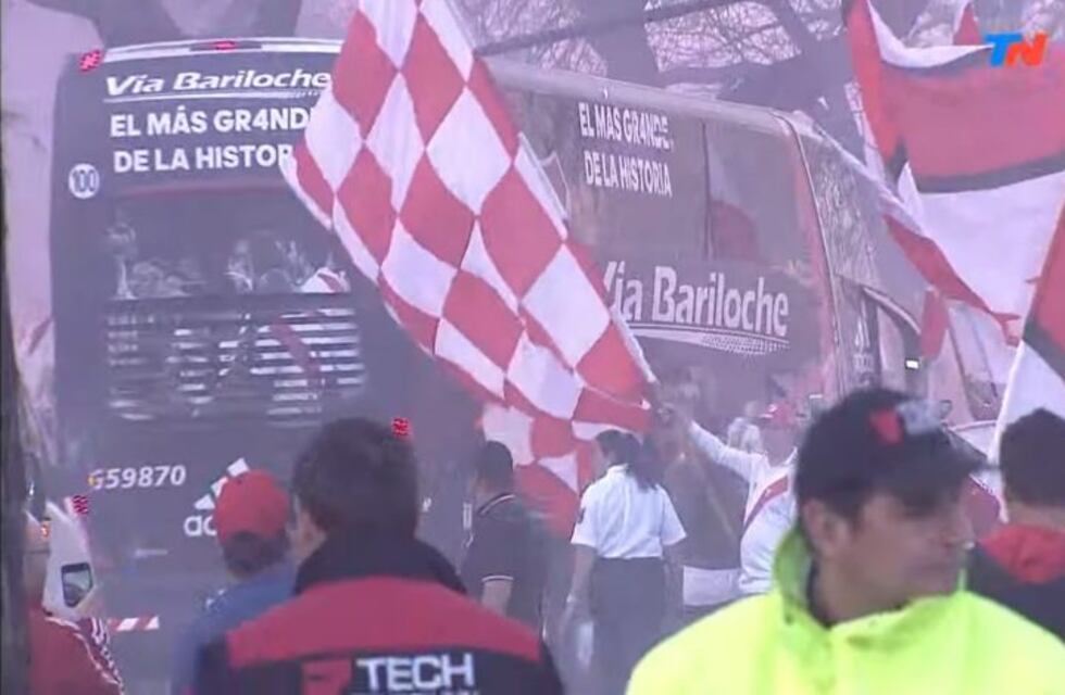 Copa Libertadores: así despidieron al micro de River antes de partir a La Bombonera