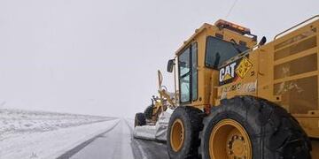 Las intensas nevadas provocan corte de la Ruta 40