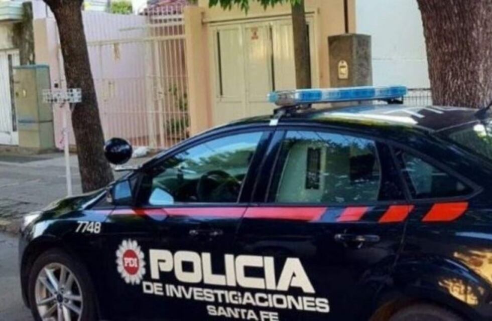 Detuvieron a dos personas y secuestraron armas de fuego en barrio Acapulco