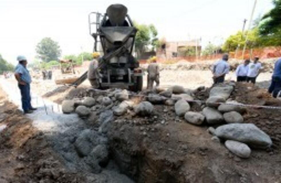 Tafí Viejo: avanza las obras en el canal Nueva Esperanza