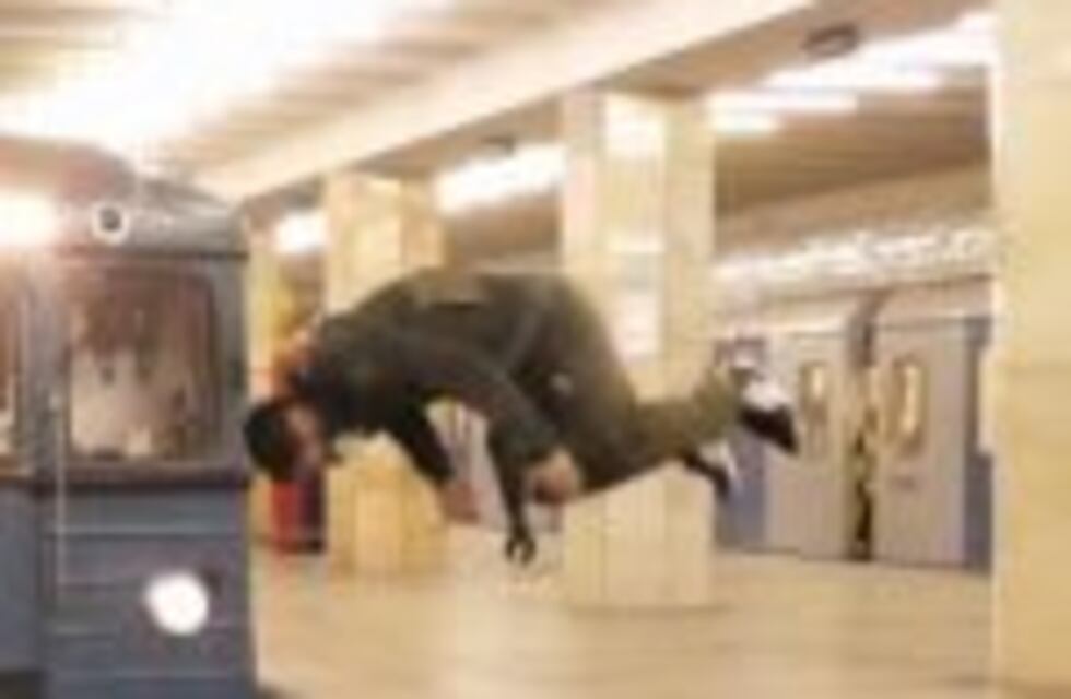 4 videos extremos de gente que desafía a la muerte