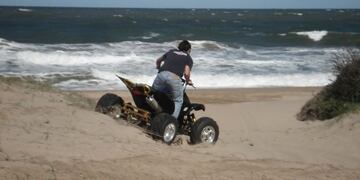 Cuatriciclos en la playa\u002E