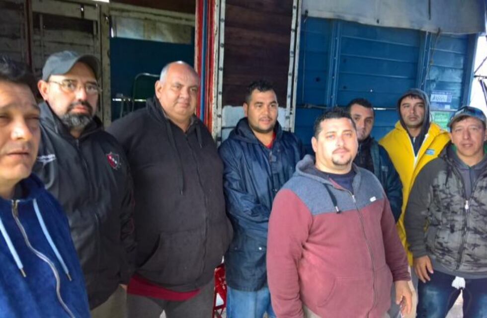 Empleados de una distribuidora fueron a pedir aumento y les confirmaron 19 despidos