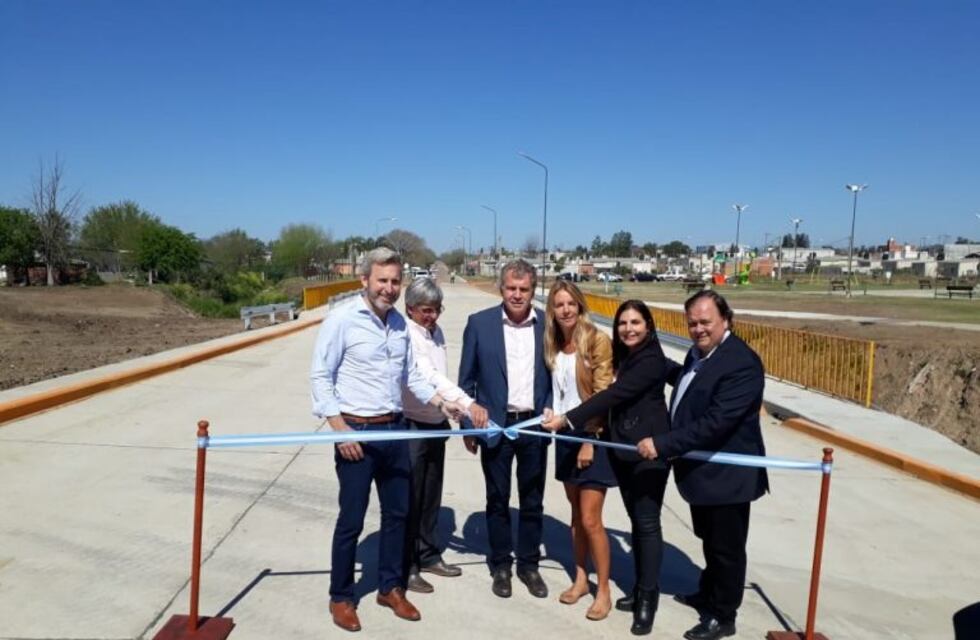 Frigerio arribó a Chajarí, inauguró una obra y entrega viviendas sociales
