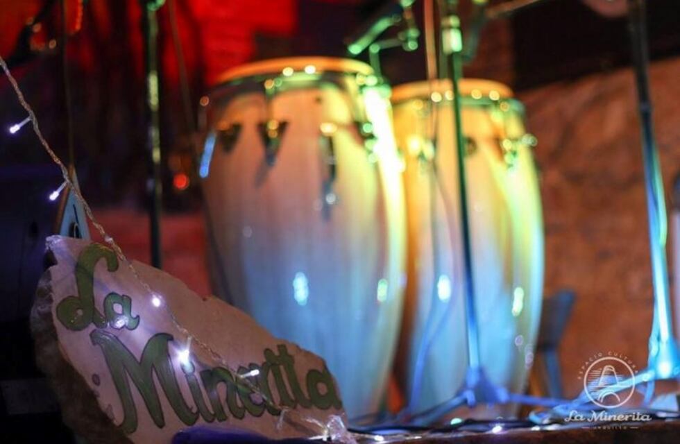 Música y Libros unidos en la noche unquillense