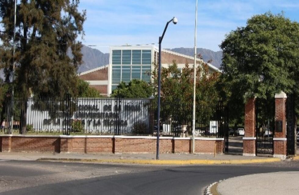 Viernes y sábado no habrá actividad en la UNLaR