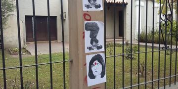 Pegaron carteles contra Patricia Bullrich en un edificio de Gendarmería en Salta (La Gaceta)