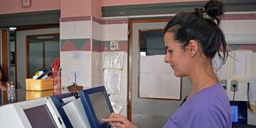 Equipamiento laboratorio\nCrédito: Salud Entre Ríos