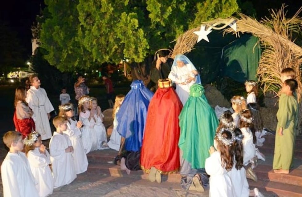 Pesebre viviente en el barrio Laura