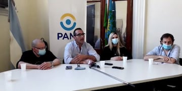 Llegaron los médicos del PAMI que se sumarán al Sanatorio Azul