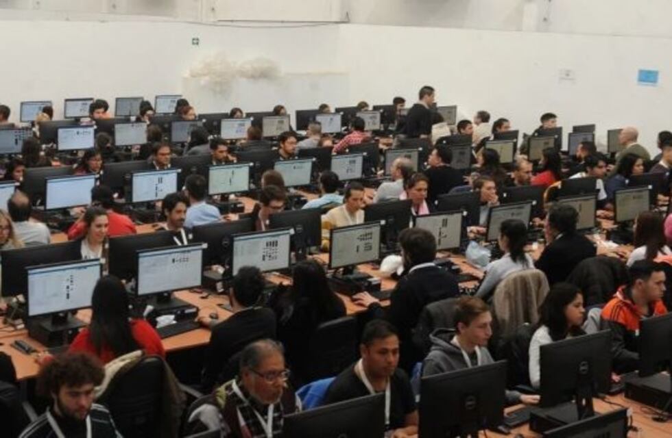 El Gobierno entregó el software del escrutinio provisorio a la oposición