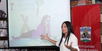 Charla Mariana Lloret Biblioteca Municipal Popular Almafuerte Arroyito