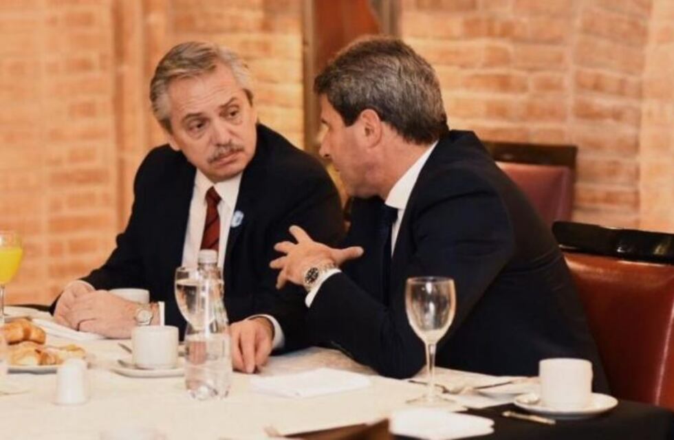 Alberto Fernández: "Ayúdenme, entre todos vamos a sacar a la Argentina adelante"